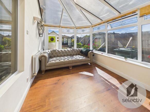 3 bed Semi-Detached for sale Image 6
