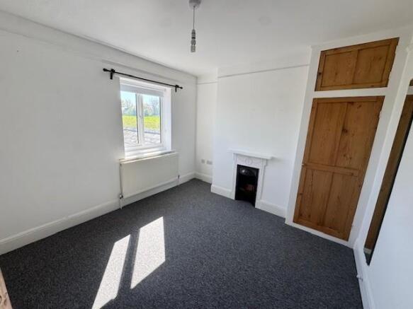 2 grange farm new pic bedroom.jpg