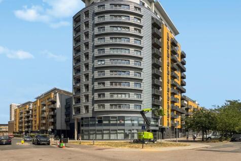 1 Tarves Way, London, Greater London, SE10