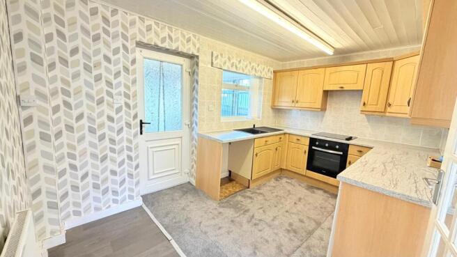 2 bed Semi-Detached for sale Image 4
