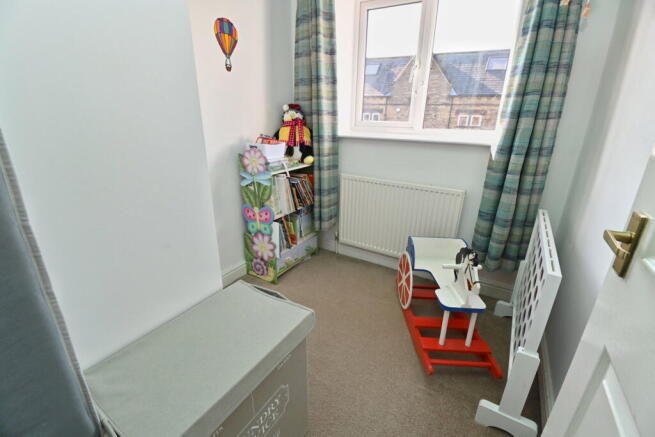 4 bed Town House for sale Image 12