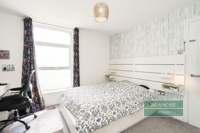 2 bed Flat for sale Image 8