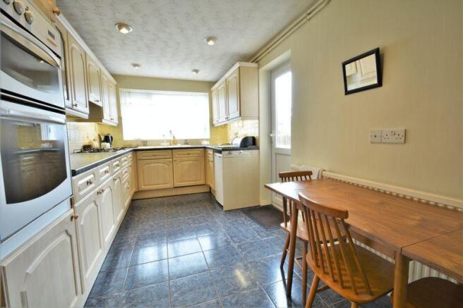 Kitchen/breakf...