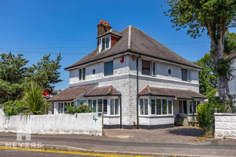 St Albans Crescent, Bournemouth, BH8 9EW