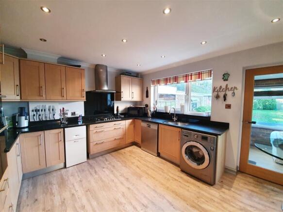 Kitchen/Breakfast Room
