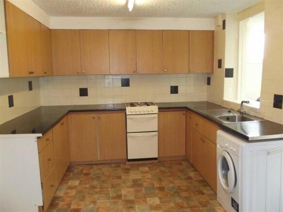 KITCHEN/BREAKFAST RO