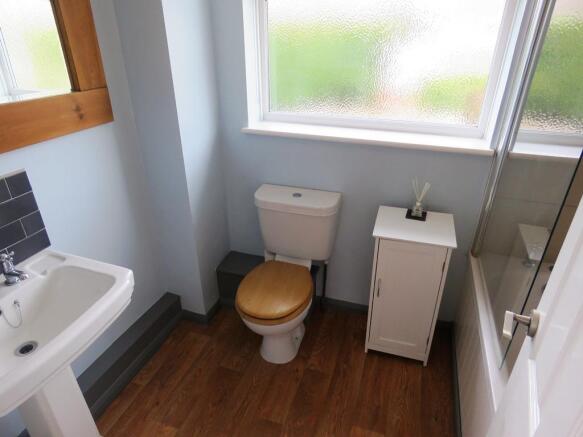 bathroom.JPG