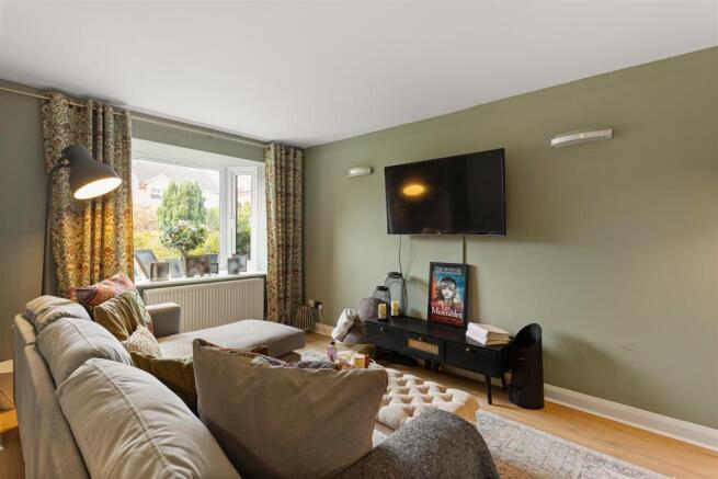 40_Holyrood_Drive_4.jpeg