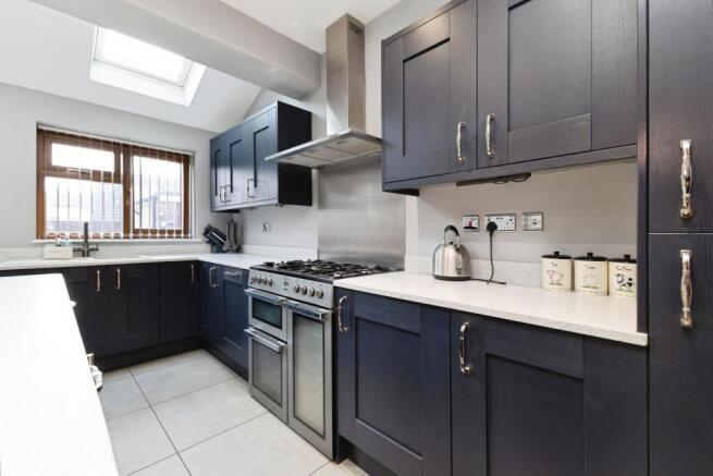 3 bed Semi-Detached for sale Image 4