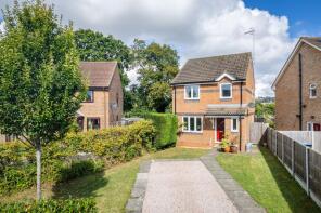 21, Thepps Close, Redhill RH1 5NX