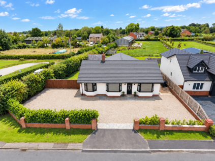 Homefield, Chain House Lane, Whitestake, Preston