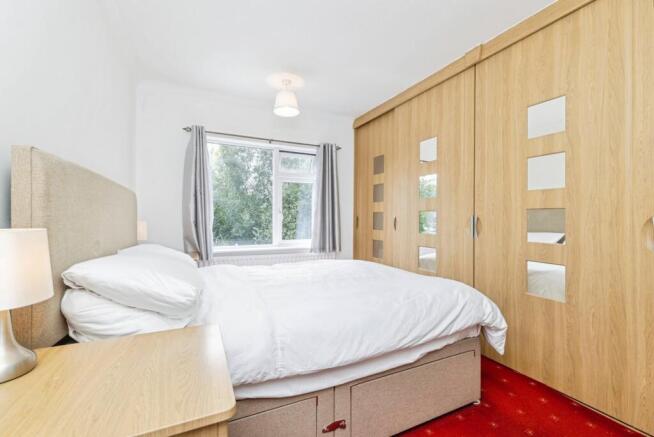 3 bed Semi-Detached for sale Image 7