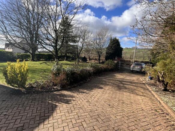 front driveway.JPG