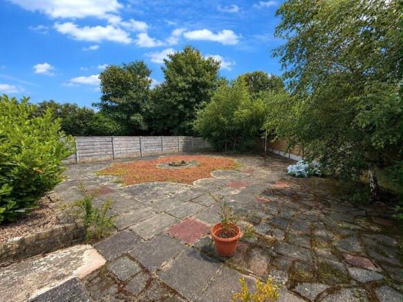 House in Lostock Gralam, Cheshire West and Chester - More