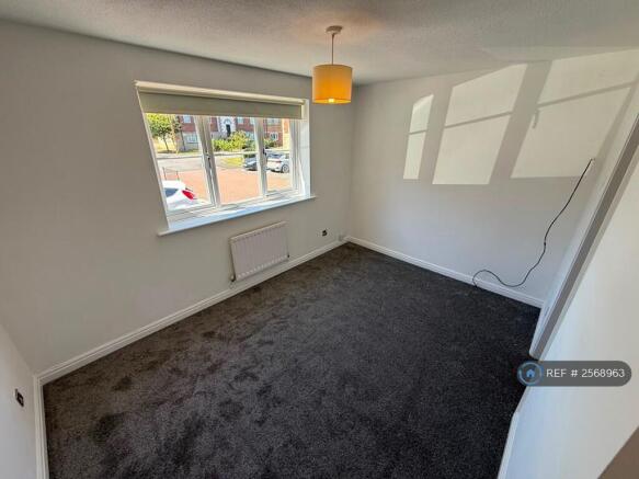 2 bed Flat to rent Image 8