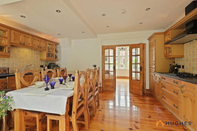 3 bed Terraced for sale Image 7