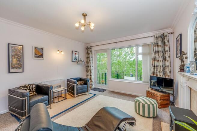 KITCHEN, DINER AND LIVING ROOM