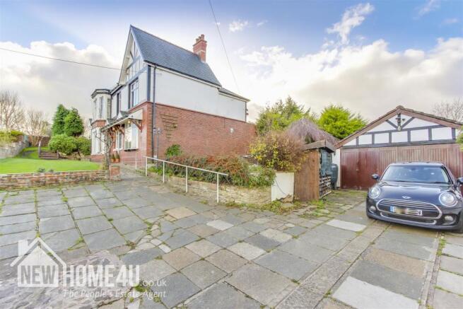Double Garage: