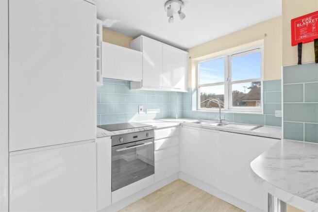 5 Alexandra Park Queen Alexandra Road, HP11 2HJ-7.