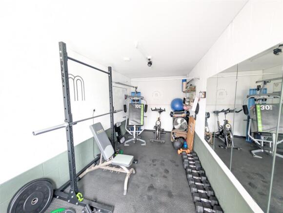 6A The Drive - Gym.jpg