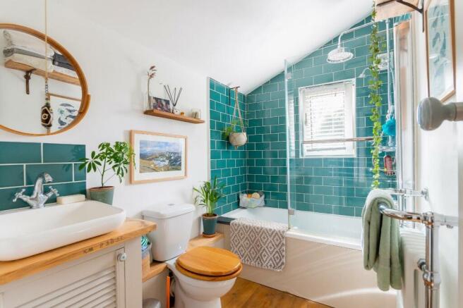 DAORLLAHETIHW04 - Bathroom B.jpg
