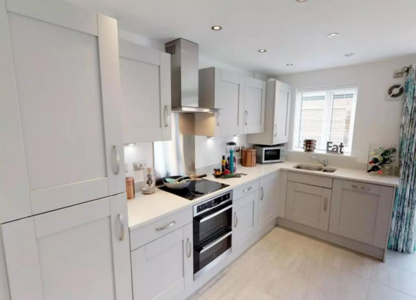 Braunton Kitchen.png