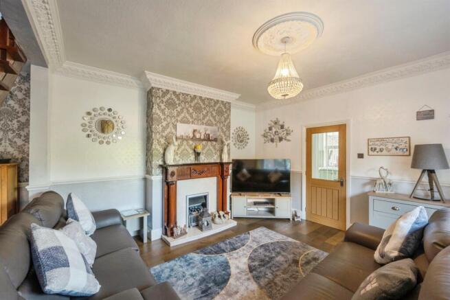 3 bed Semi-Detached for sale Image 4