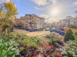 Flat 5, Northfield House, Richmond Road, Beacon Hill, Bath BA1 5PR