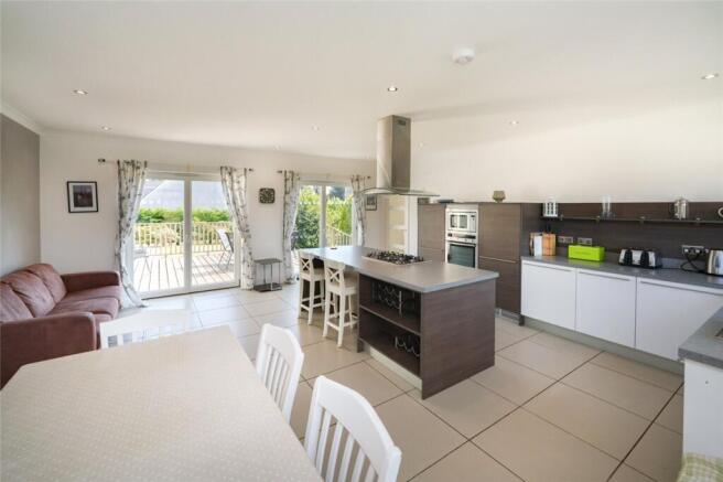 Kitchen/Dining/Livin