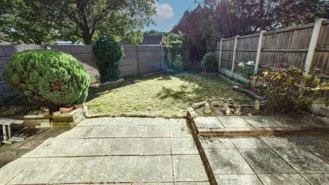 3 bed Semi-Detached for sale Image 12
