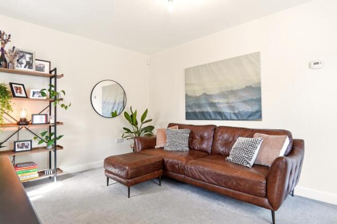 4 bed Detached for sale Image 4