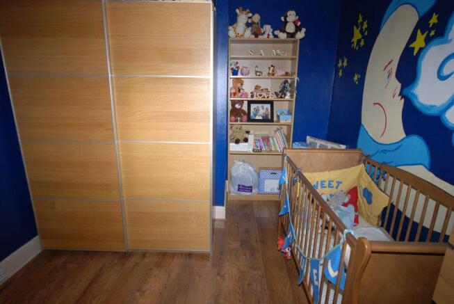 BEDROOM 2