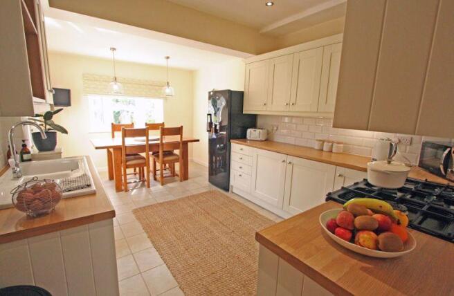 BREAKFAST KITCHEN