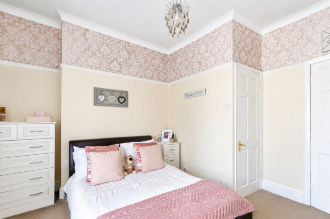 3 bed Terraced for sale Image 12