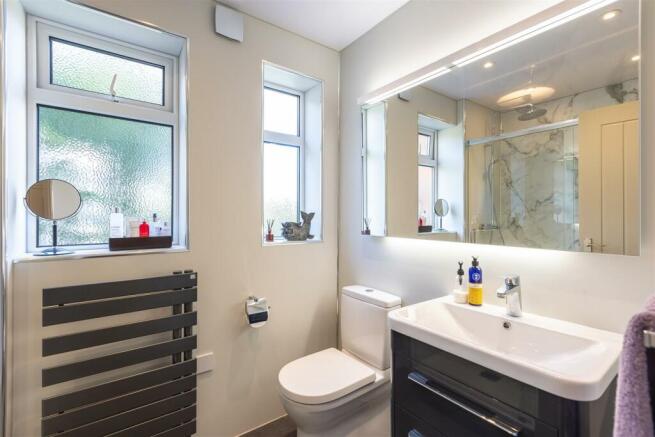 Wold View Shower Room-1.jpg