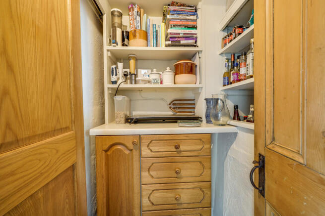 Walk-in Pantry