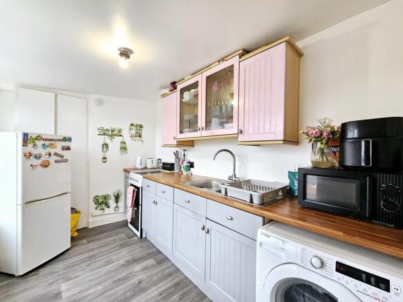 Ridings Court, Crown Crescent, Scarborough, North Yorkshire photo 4