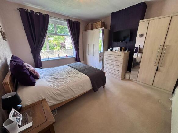 3 bed Semi-Detached for sale Image 8
