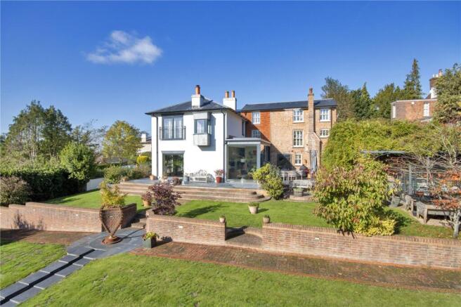 3 Eden Road