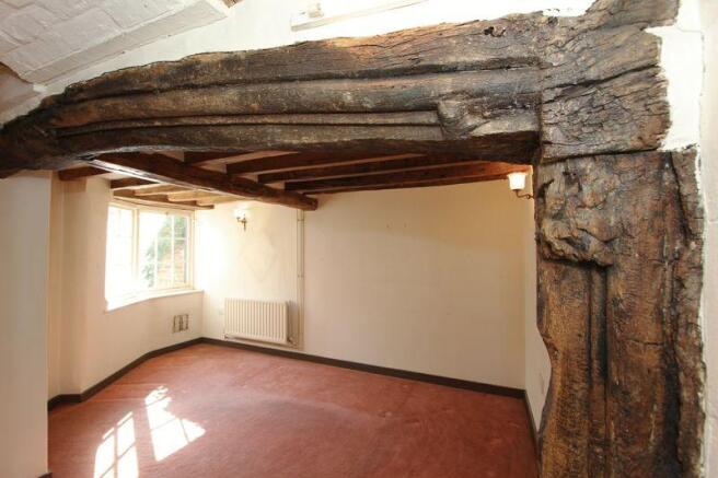 LOUNGE PERIOD BEAM