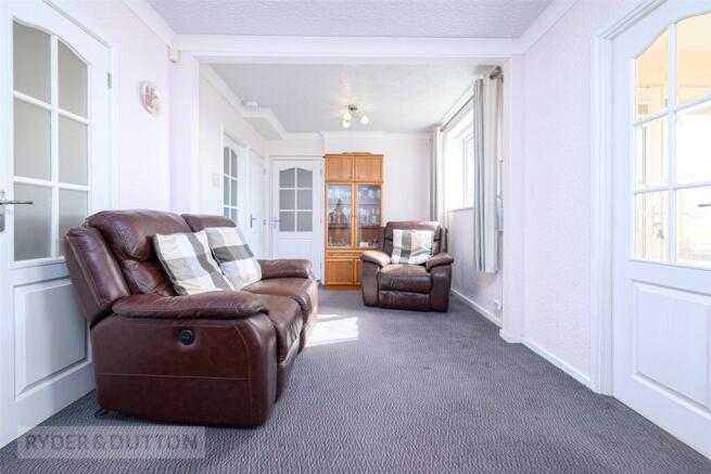 4 bed Semi-Detached for sale Image 11