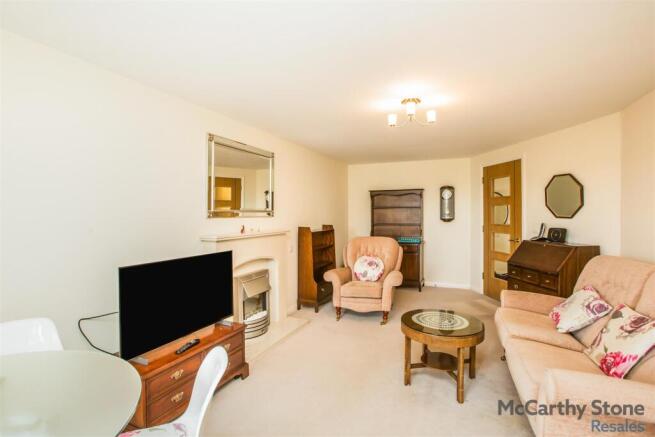1 bed Apartment for sale Image 5