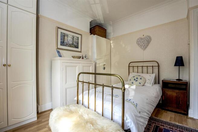Bedroom 3 STPP7138.jpg