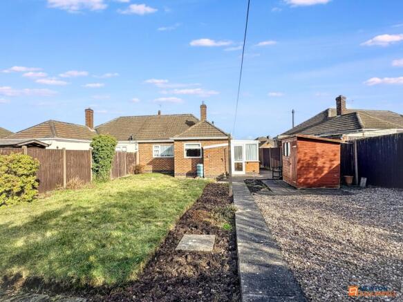 Hilary Crescent, Whitwick, LE67 photo 2