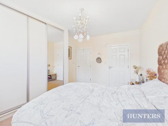 2 bed Apartment for sale Image 12