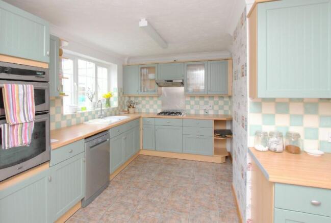 Kitchen/Breakfast Room