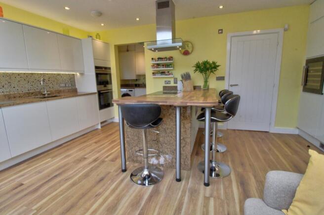 Kitchen2