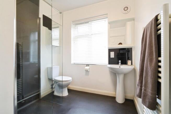 3 bed Detached for sale Image 11