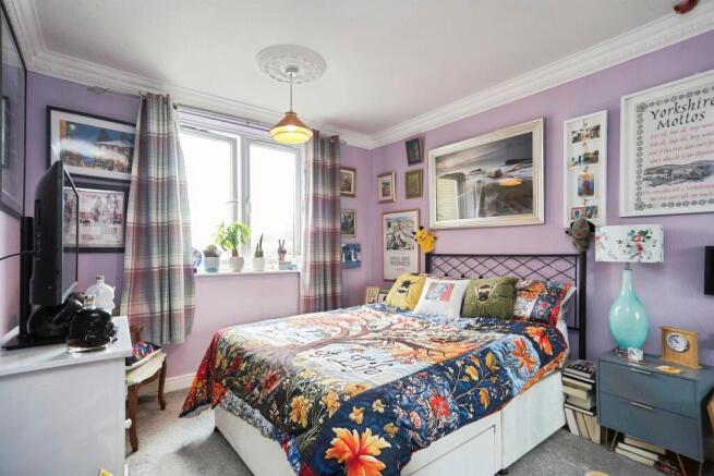 1 bed Flat for sale Image 7