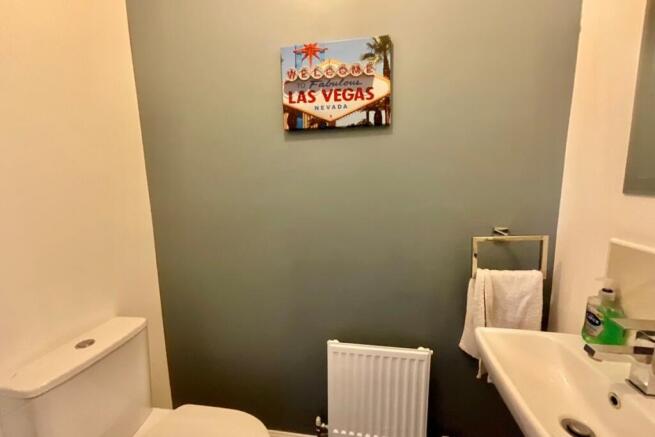 4 bed Terraced for sale Image 10
